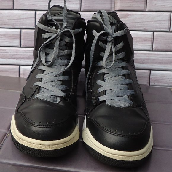 Size 12. Jordan Flight leather basketball  sneakers shoes. main image 7